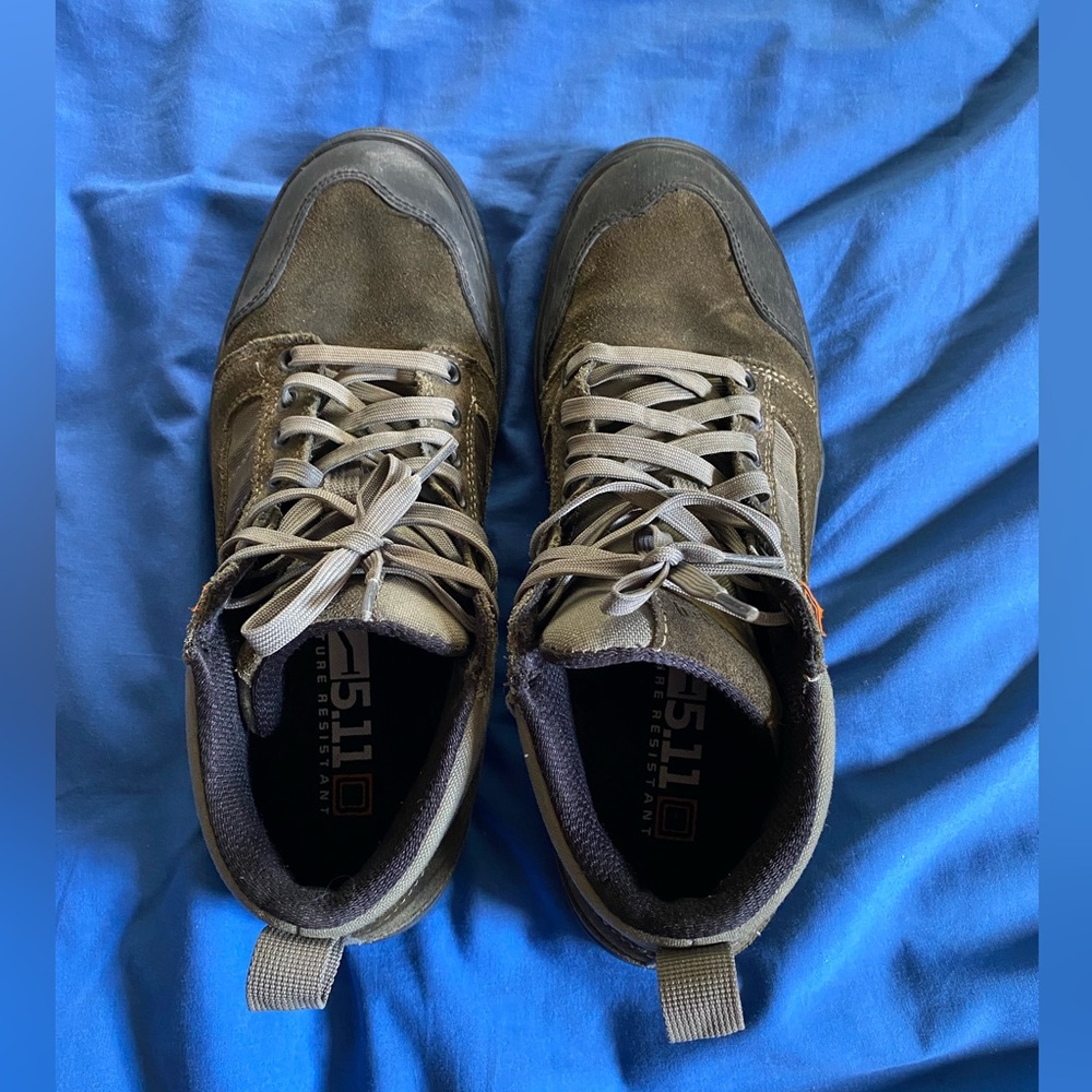 Vibram shoes